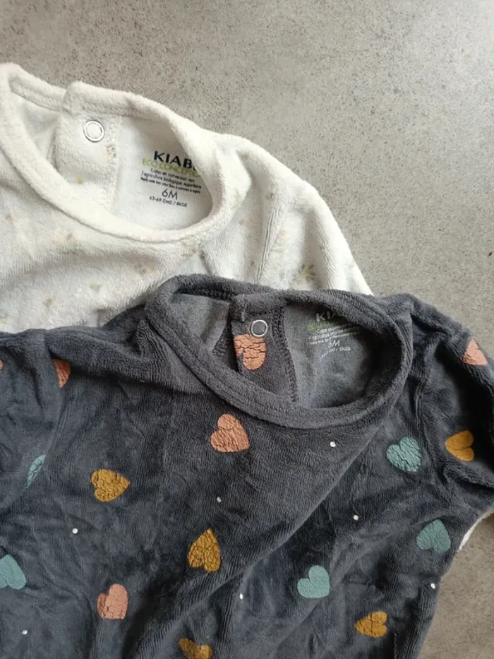 Lot de 2 pyjamas Kiabi velours 6 mois - photo numéro 2