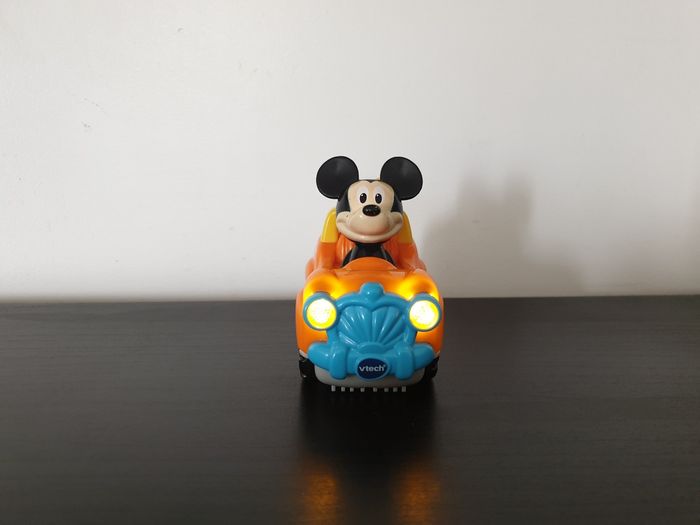 Tut tut bolide Disney "Le 4x4 magique de Mickey" VTech - photo numéro 2