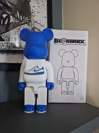 Figurine Bearbrick Nike Bleu 28cm