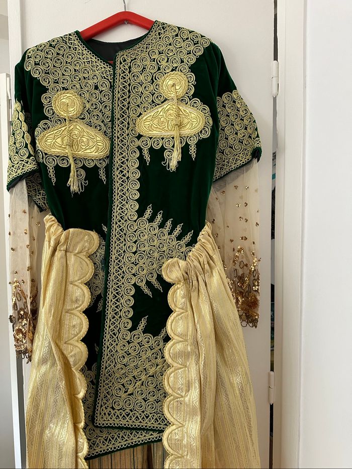 Robe traditionnelle - photo numéro 2