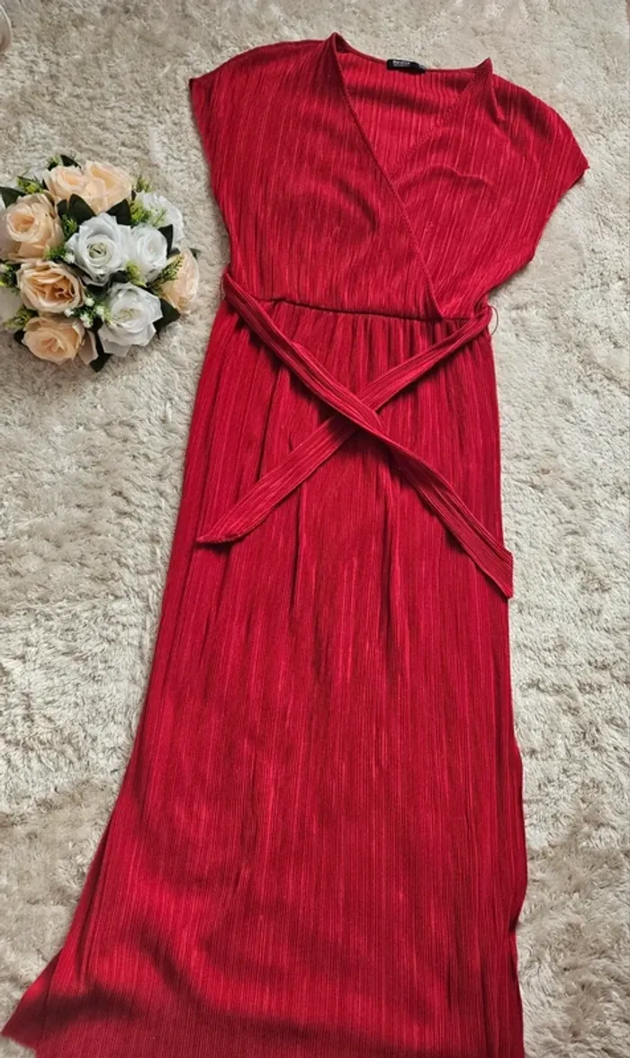 Robe rouge Bershka - photo numéro 2