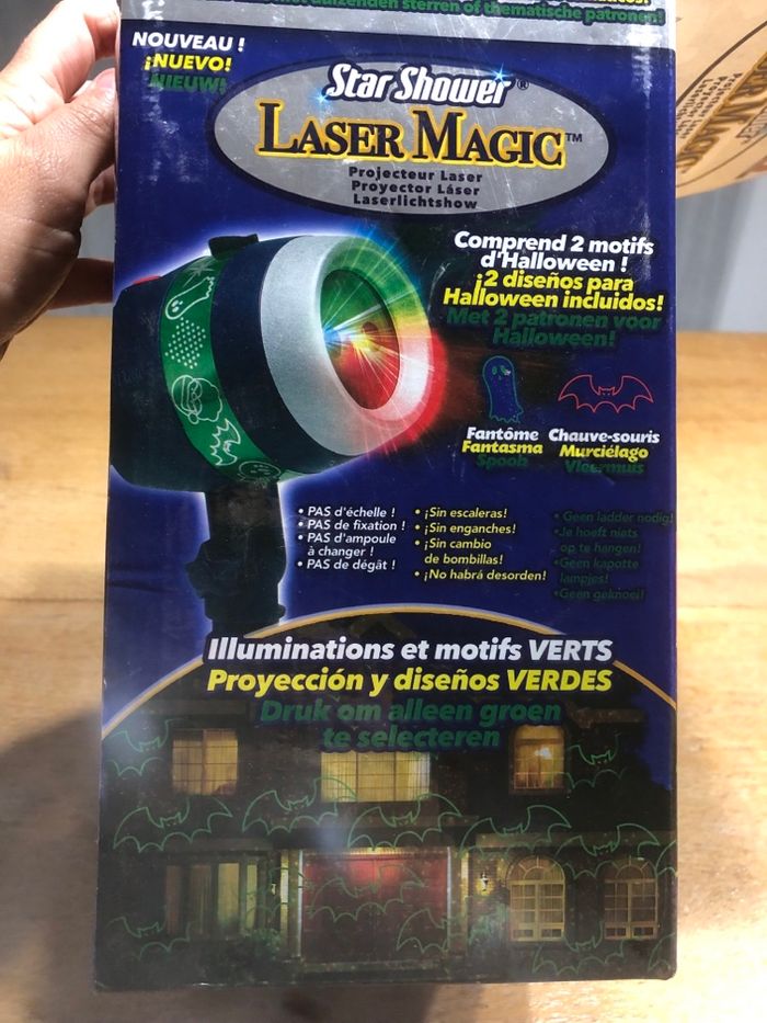 Projecteur laser motifs noël et Halloween - photo numéro 2