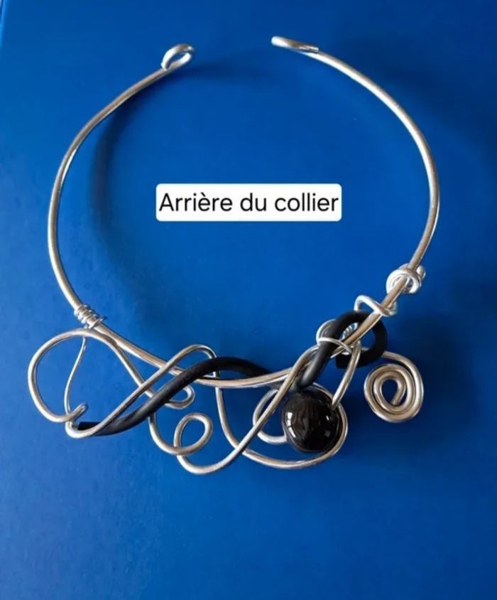 Collier artisanal court NEUF pour femme - photo numéro 3