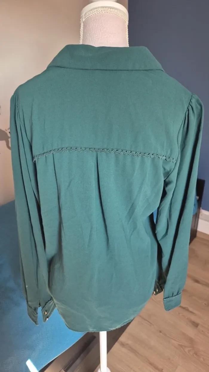 Chemise La Petite Étoile taille M - photo numéro 2