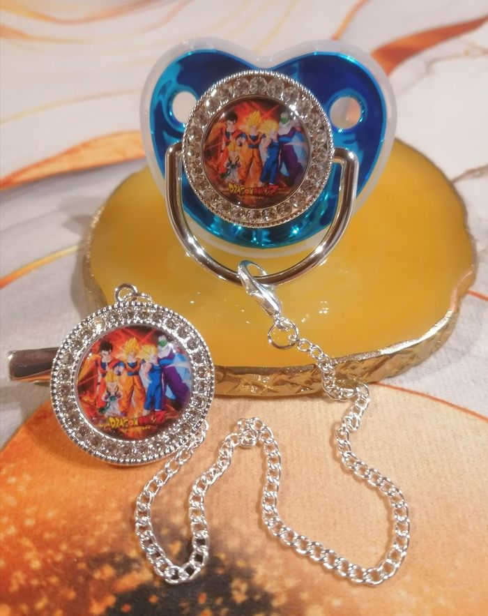 Tétine dragon Ball z bleu