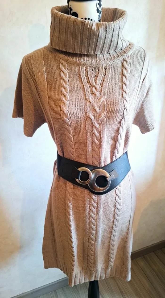 Jolie robe pull femme taille M - photo numéro 2