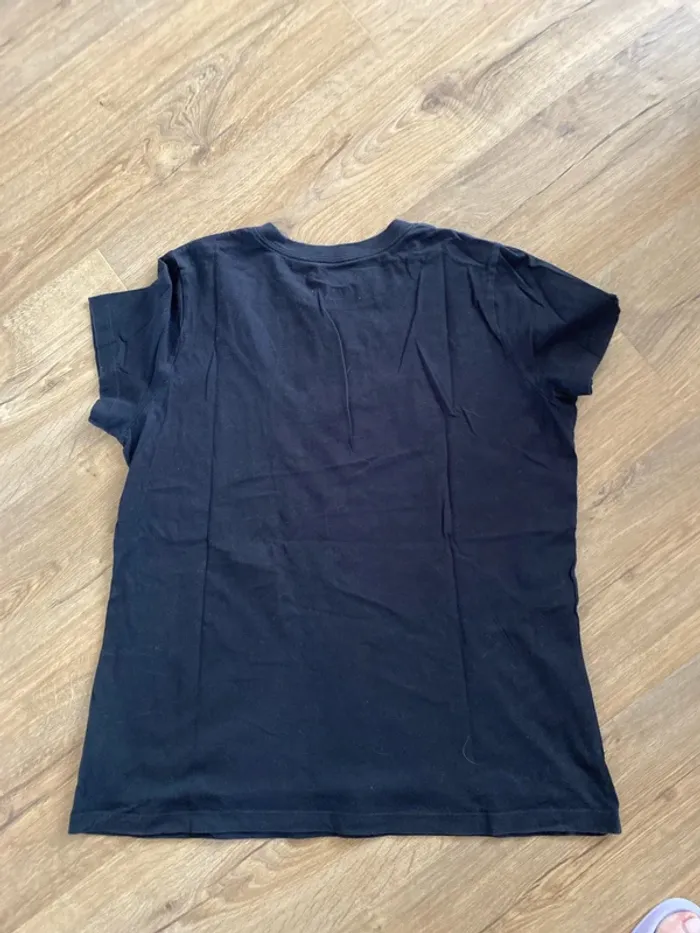 Tee-shirt Nike “The Nike Tee” Taille L – Noir iconique & logo blanc - photo numéro 3
