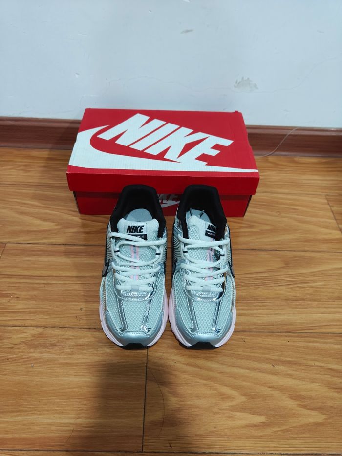 Nike Zoom Vomero 5 Photon Mousse Rose Poussière Taille 38 - photo numéro 5