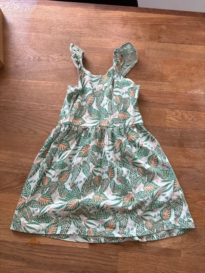Robe courte