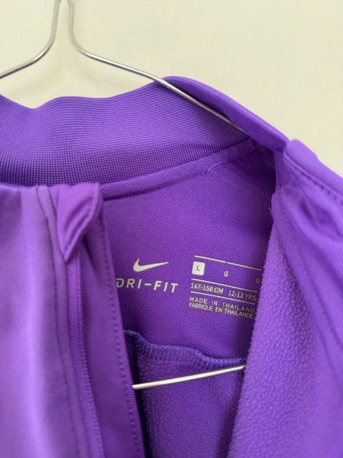Survêtement Nike Tottenham mauve taille 147-158 cm, 12-13 ans très bon état - photo numéro 3