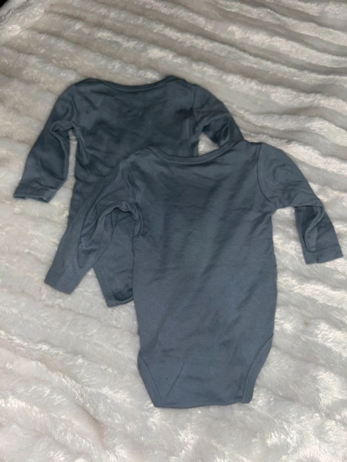 Lot de 2 bodys - photo numéro 2