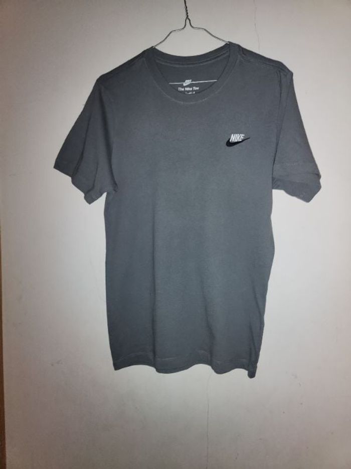 tee-shirt simple NIKE