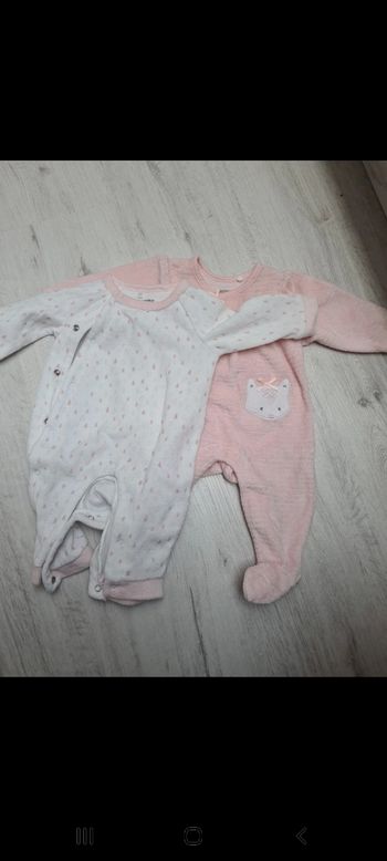 Lot 2 pyjamas orchestra