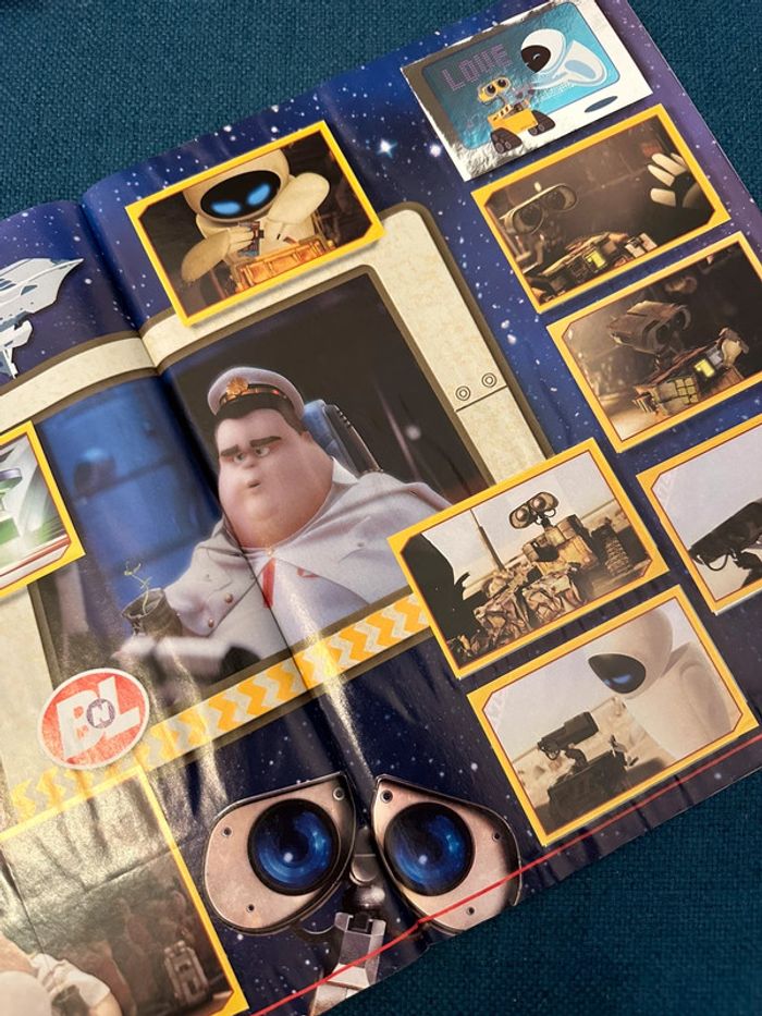 Album livre Panini complet stickers autocollants Disney Wall-e walle robot espace - photo numéro 10
