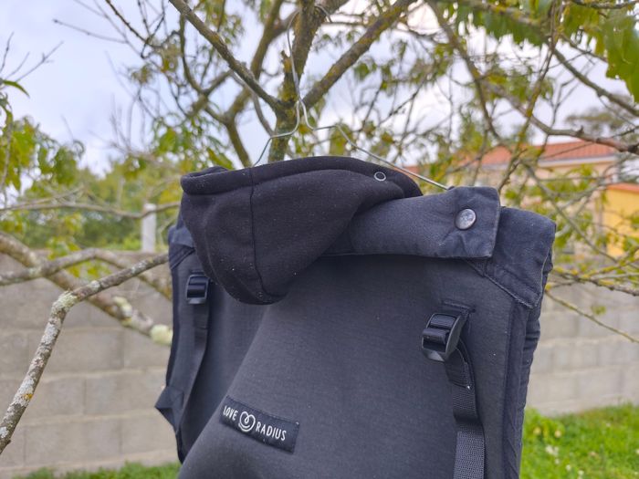 Porte bébé HoodieCarrier 1 de la marque Love Radius - photo numéro 5