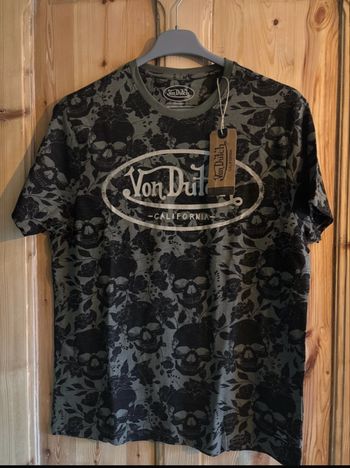 Tee-shirt col rond regular taille S neuf