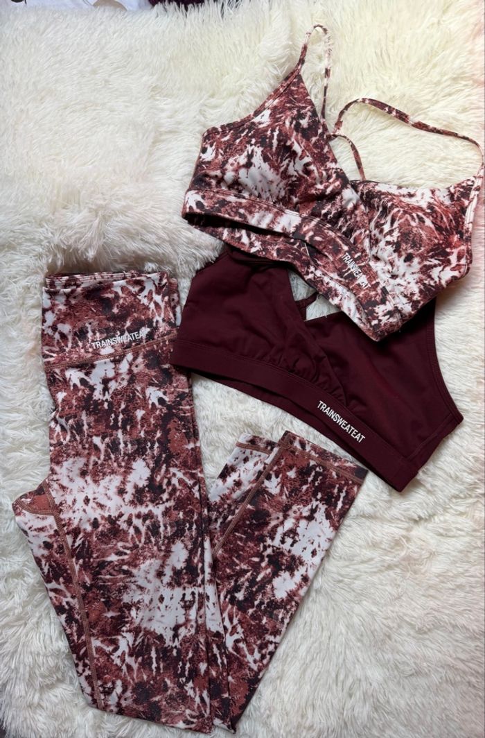 Ensemble sport trainsweateat