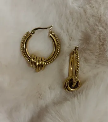 Boucles d’oreilles dorées en acier inoxydable