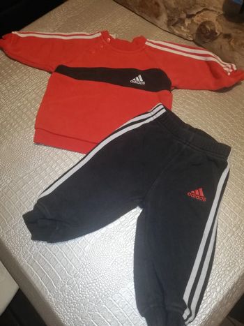 Survêtement adidas