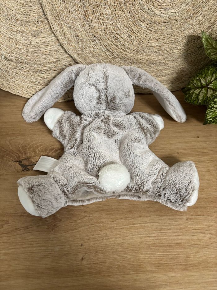 Neuf doudou marionnette lapin beige blanc tex baby Carrefour - photo numéro 3