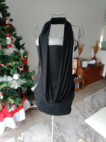 Robe  noir de  soirée avec Strass