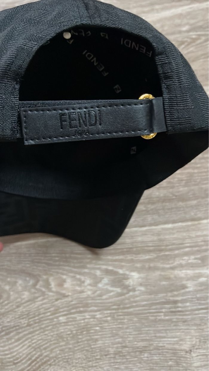 Casquette noir - photo numéro 2