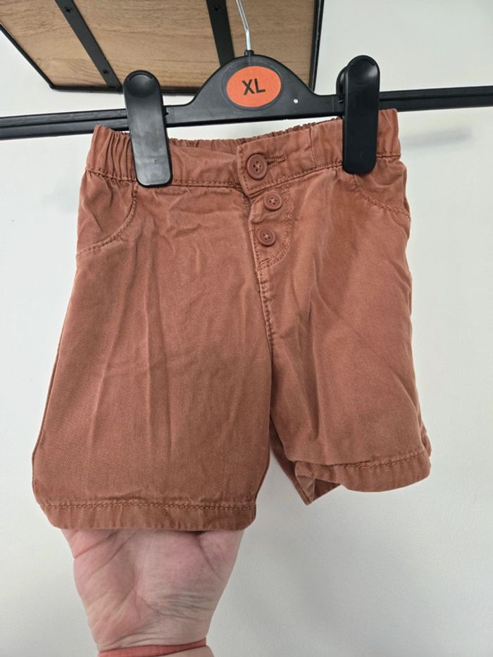 Ensemble t-shirt et short / Disney et TAO 12 mois 👦 - photo numéro 6