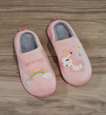 Pantoufles chaussons confortable Licorne rose