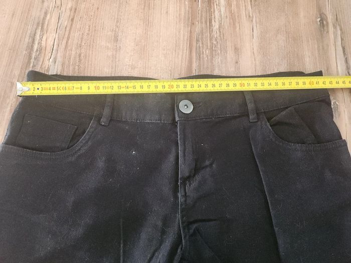 Short noir kiabi comme neuf taille 42 en coton et elasthane - photo numéro 6