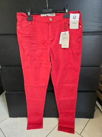 jeans bordeaux Primark