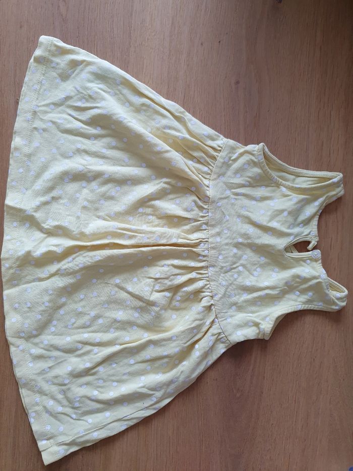 Robe sans manche 6 -9 mois - photo numéro 2