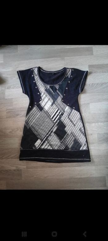 Haut ou tunique taille 1