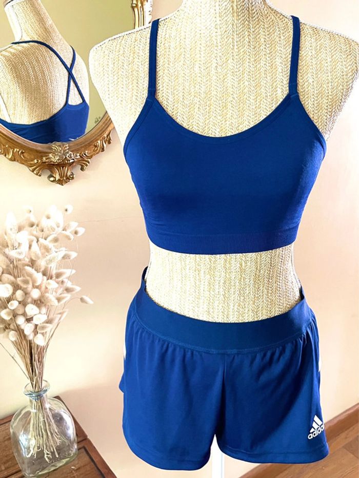 Ensemble Sportif brassière Nike et short adidas meme coloris bleu - photo numéro 7