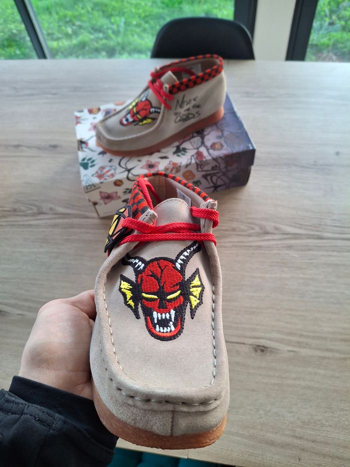 Clarks Wallabe Strangers Things Beige T36 Neuve - photo numéro 2