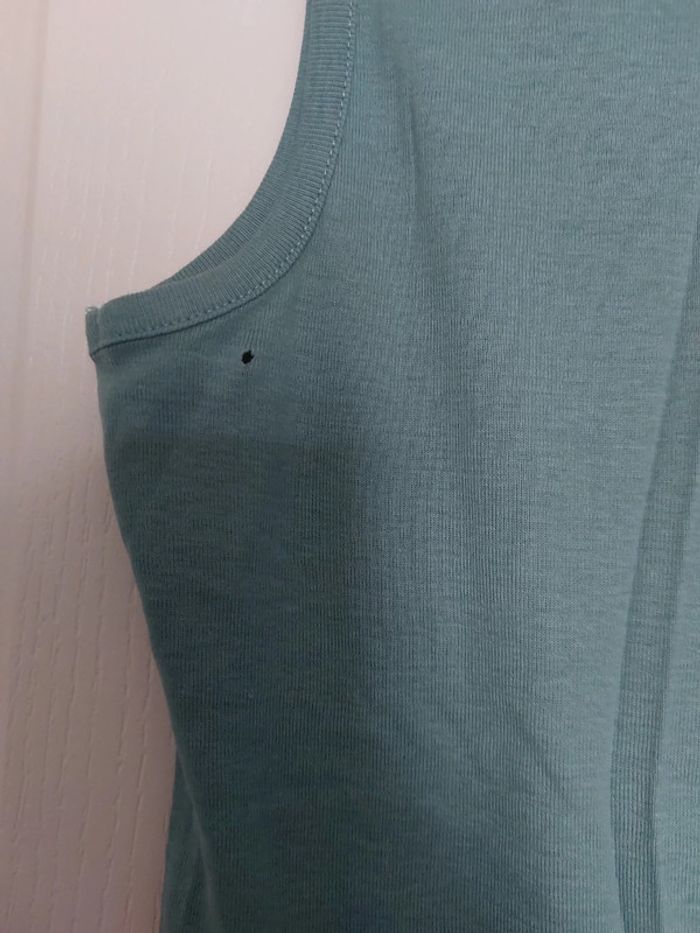 Débardeur vert d'eau avec motif fleurs - photo numéro 4