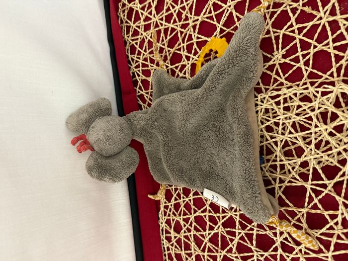 Moulin Roty Les Papoums Doudou plat éléphant beige - photo numéro 2