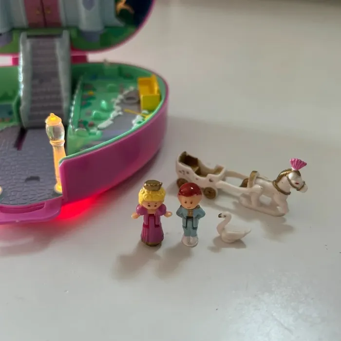 Polly pocket starlight castle complet - photo numéro 2