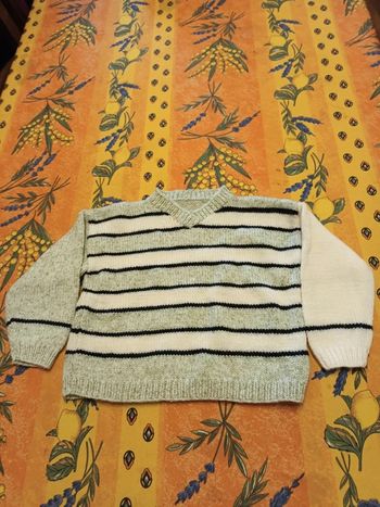 Pull mixte fait main 3 ans