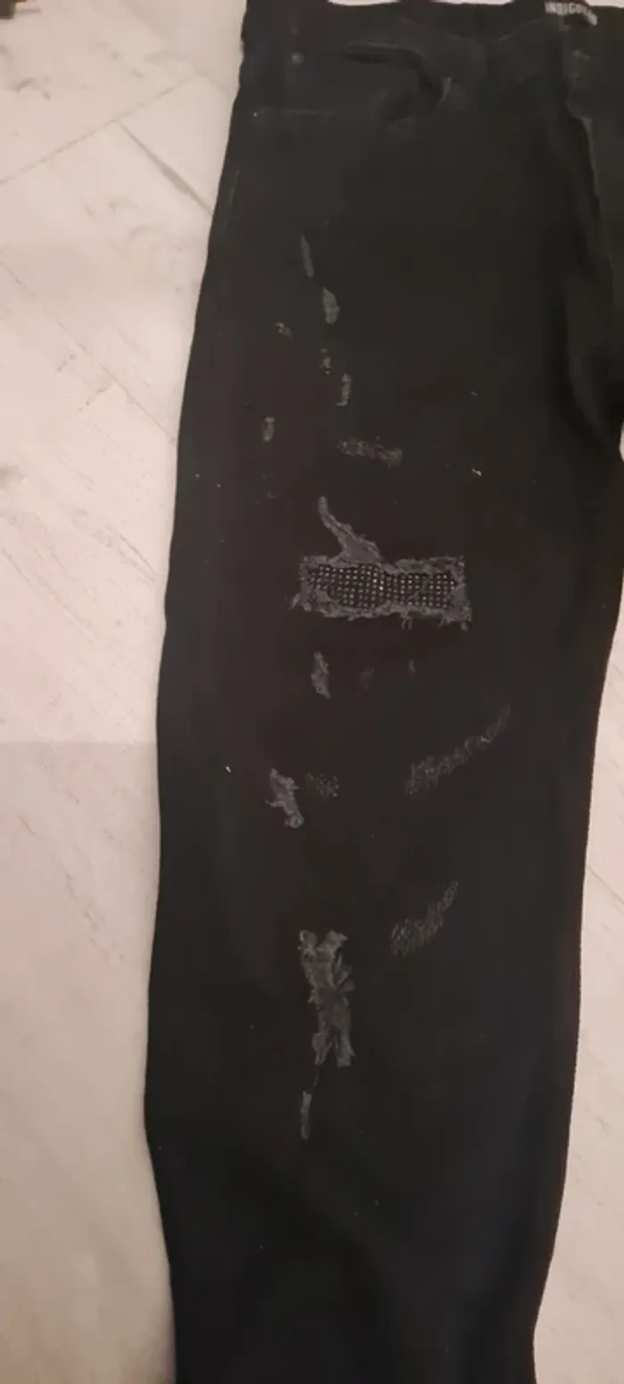 Jean noir taille 42 - photo numéro 4