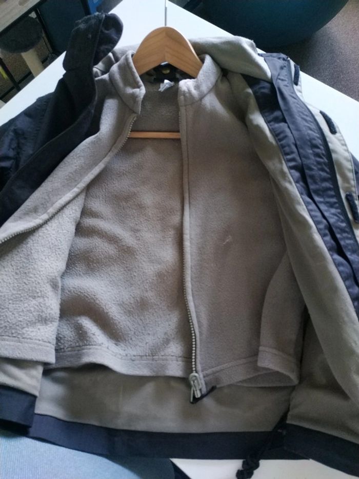 Parka noire Quechua 8 ans - photo numéro 3