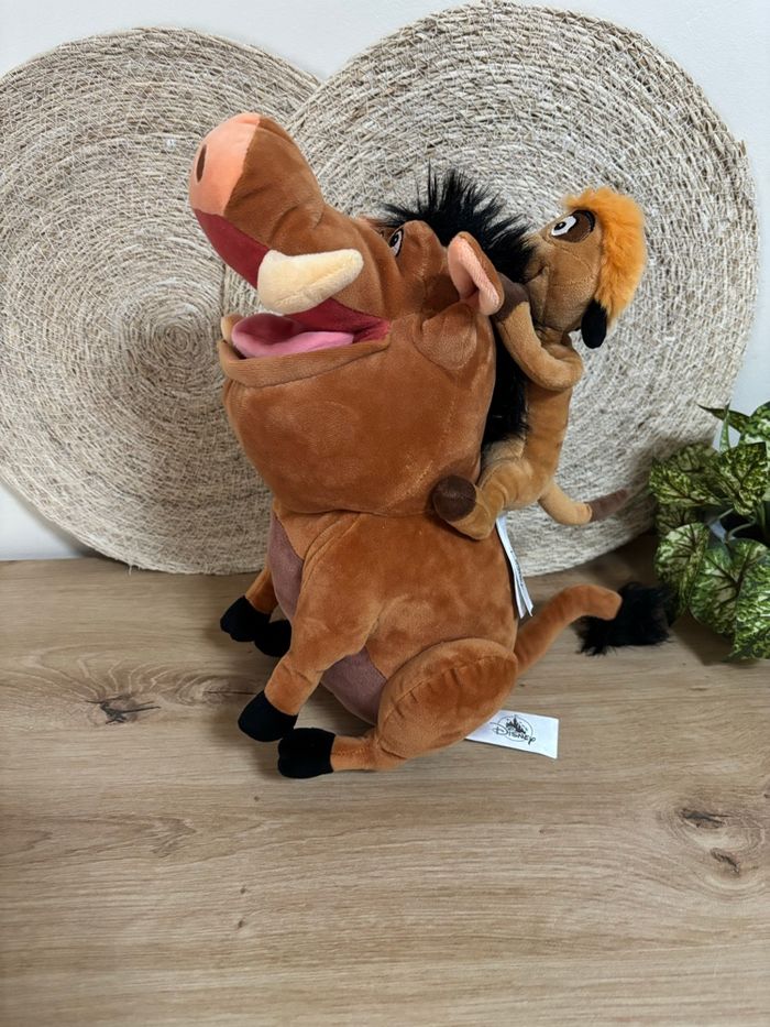 Neuf peluche timon suricate sur le dos de pumbaa phacochère roi lion Disney - photo numéro 4
