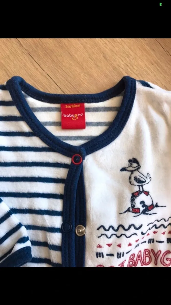 Lot pyjamas taille 3 mois - photo numéro 2
