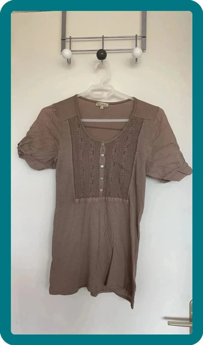 T-shirt marron