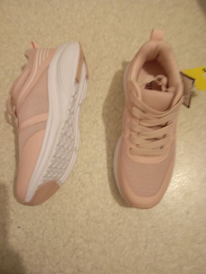 Basket fille neuf - photo numéro 2