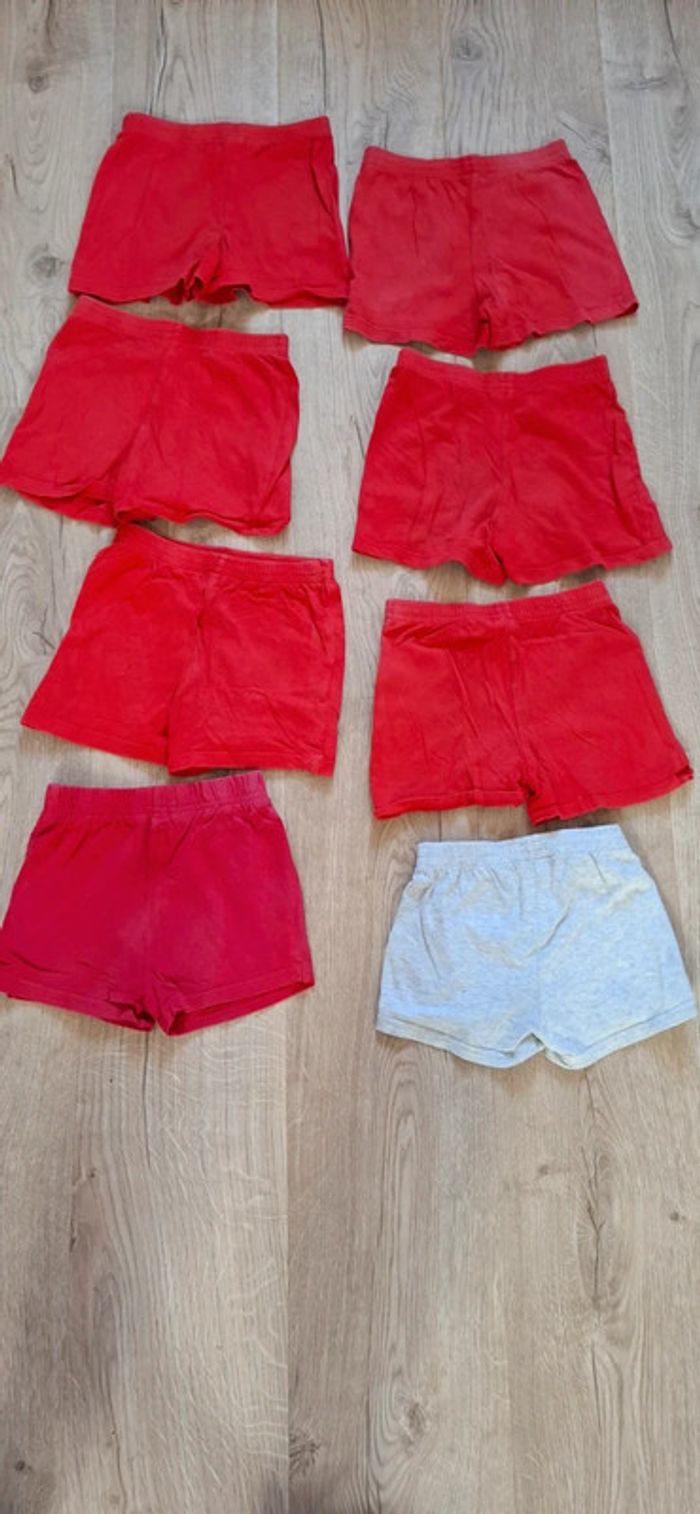 Lot 4 shorts TBE (+4offerts) - photo numéro 2