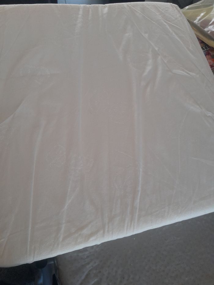 Matelas pliable - photo numéro 2