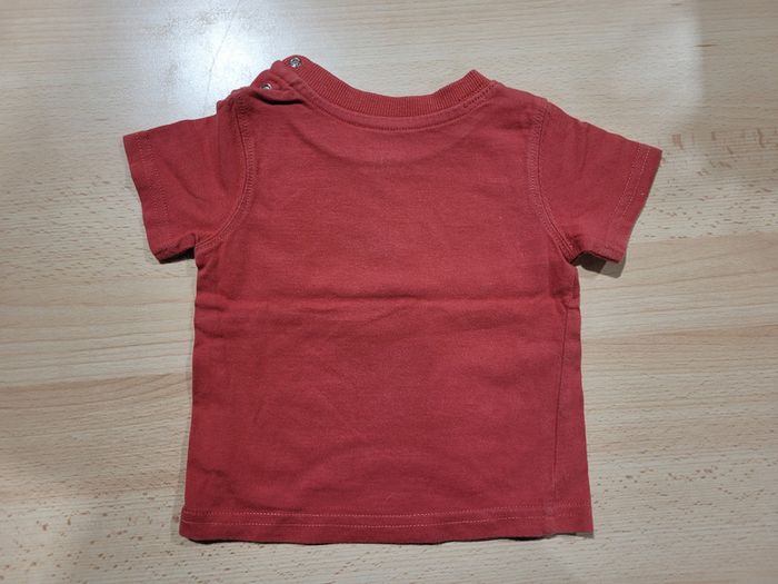 4 hauts t-shirts de 1 à 3 mois (printemps/été) - photo numéro 9