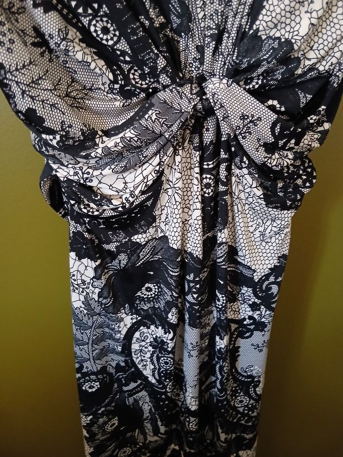 Robe style baroque taille 40 Jacqueline RIU - photo numéro 3