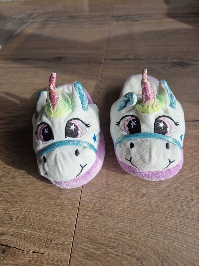 Chaussons licorne 26-28 - photo numéro 2