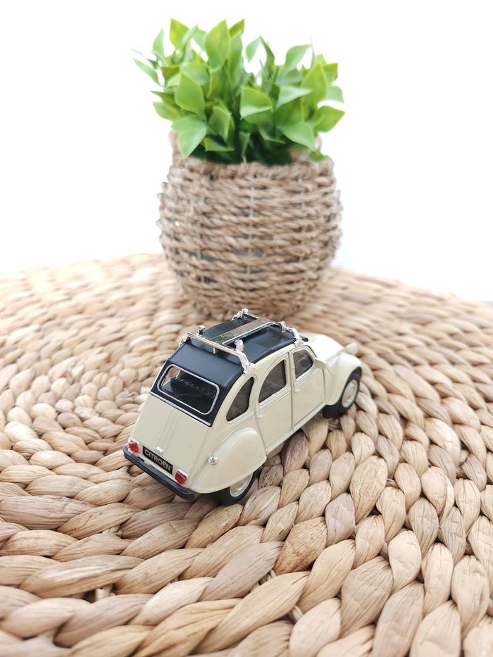 Miniature Citroën 2 CV Surf Welly - photo numéro 2